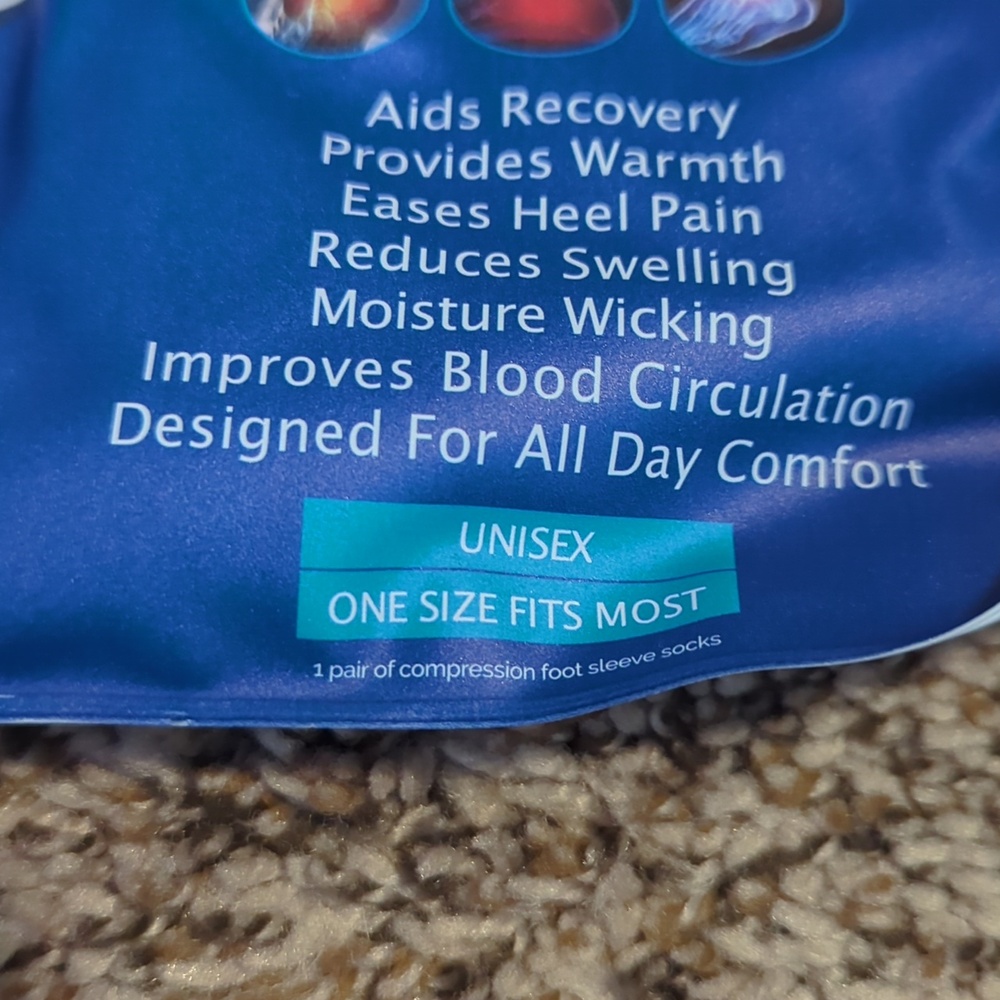 NWT Compressa Compression Socks - Picture 2 of 4
